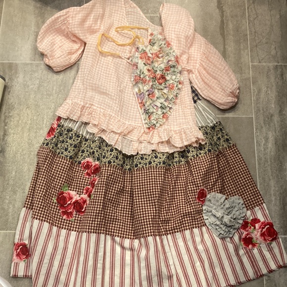 Jabot, magnolia pearl similar. Look alike ruffles colorful - Picture 14 of 16